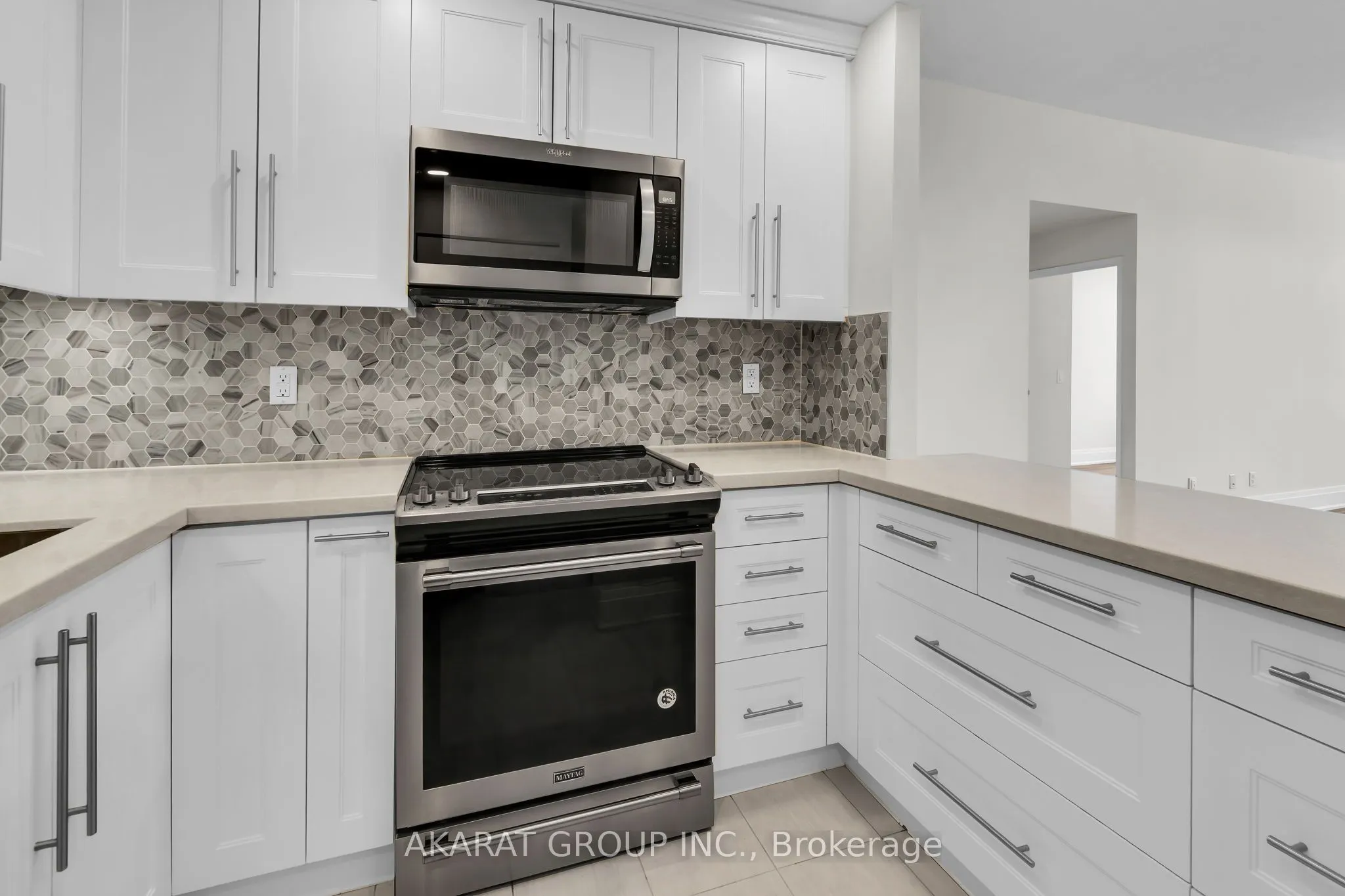 1901 Yonge Street, #703