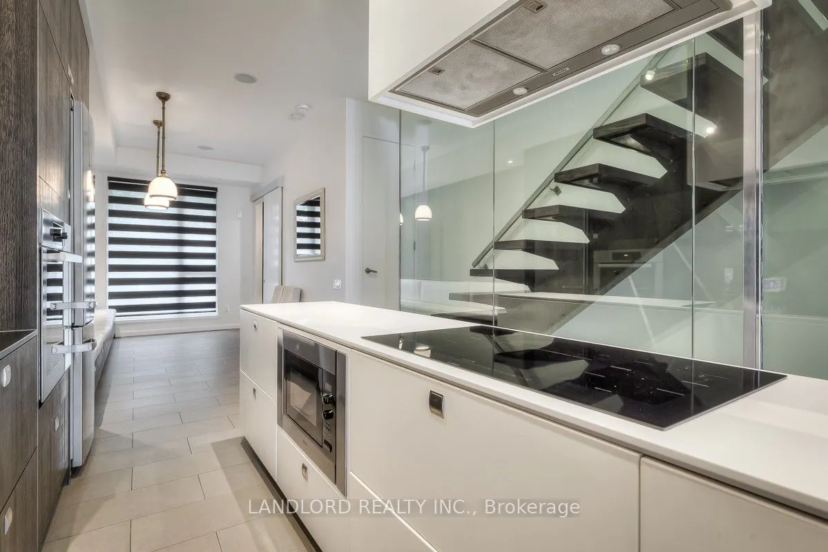 289 Roxton Road