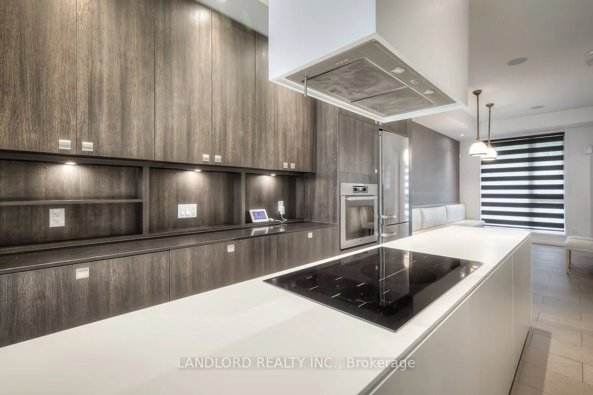 289 Roxton Road
