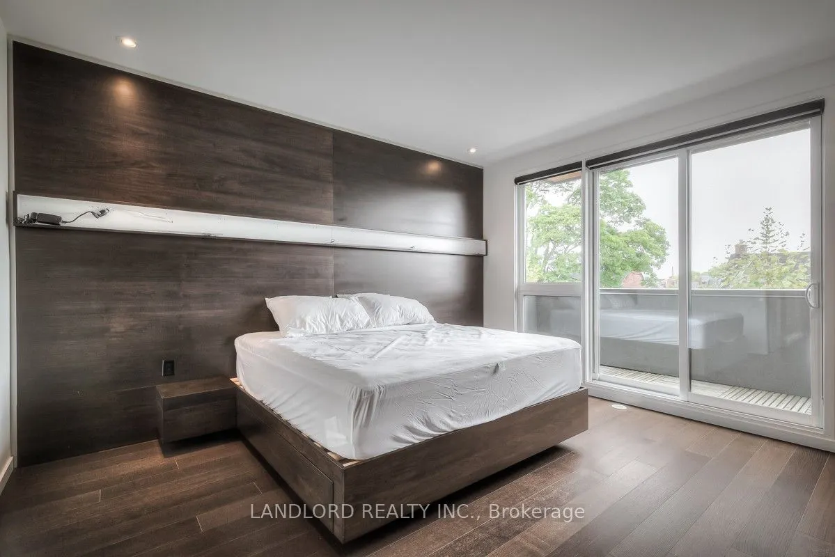 289 Roxton Road