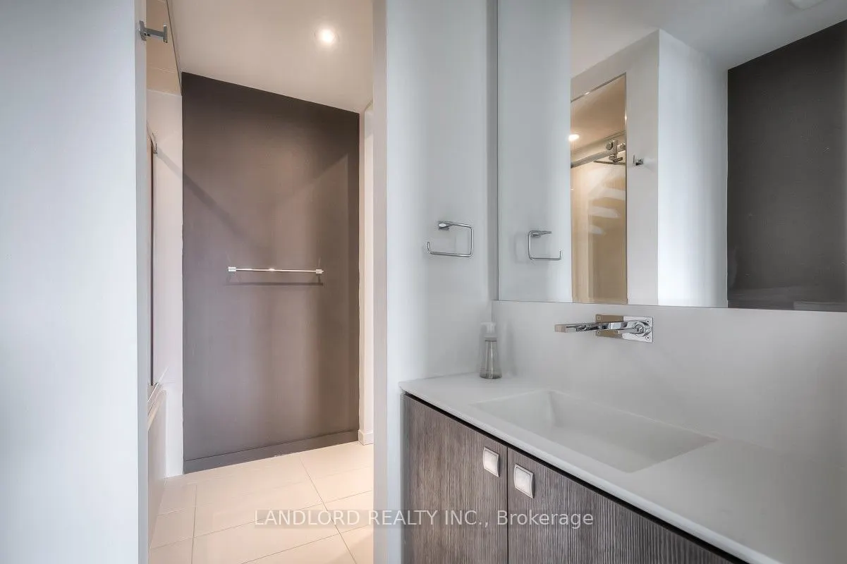289 Roxton Road