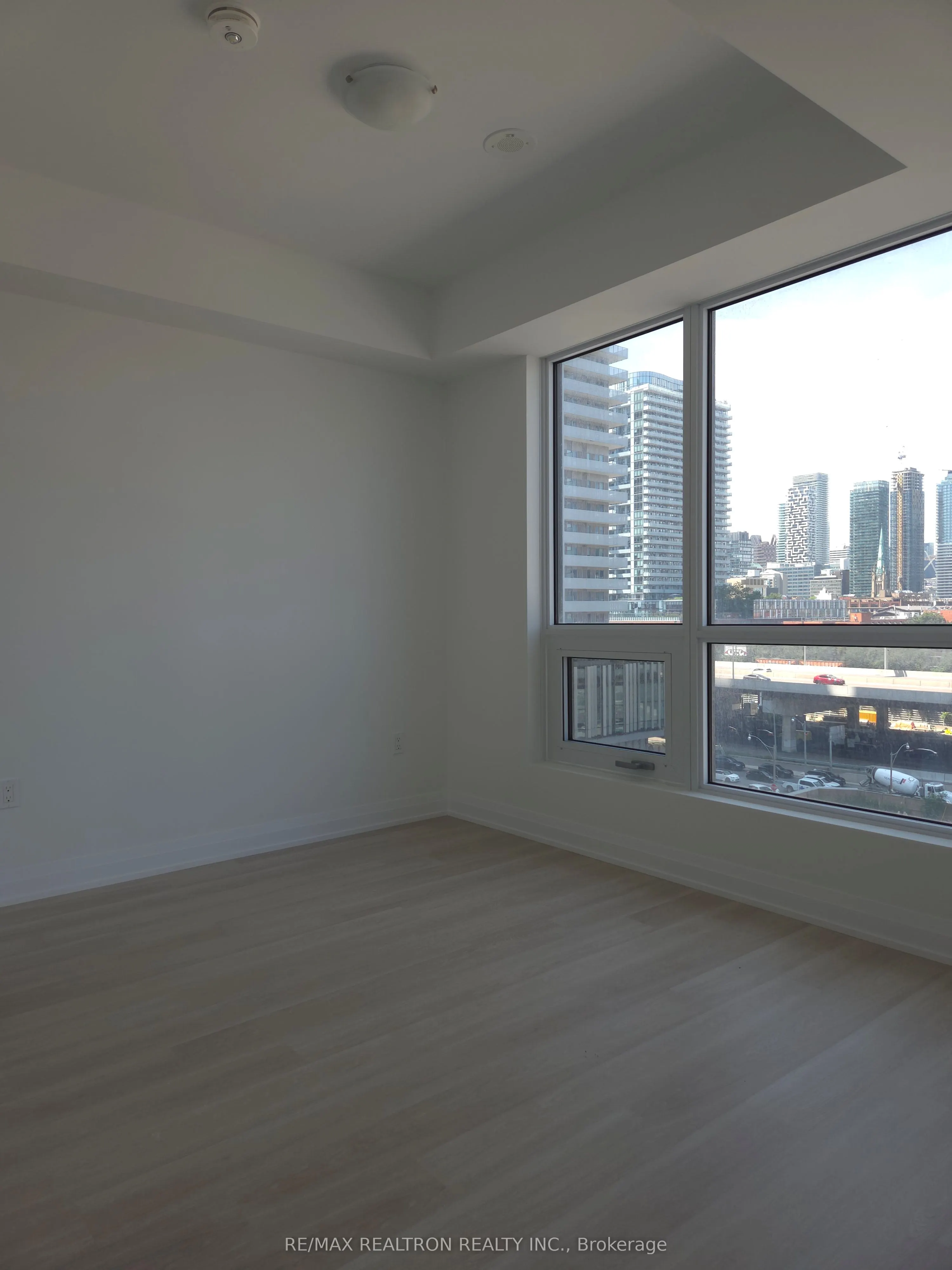 15 Richardson Street, #705