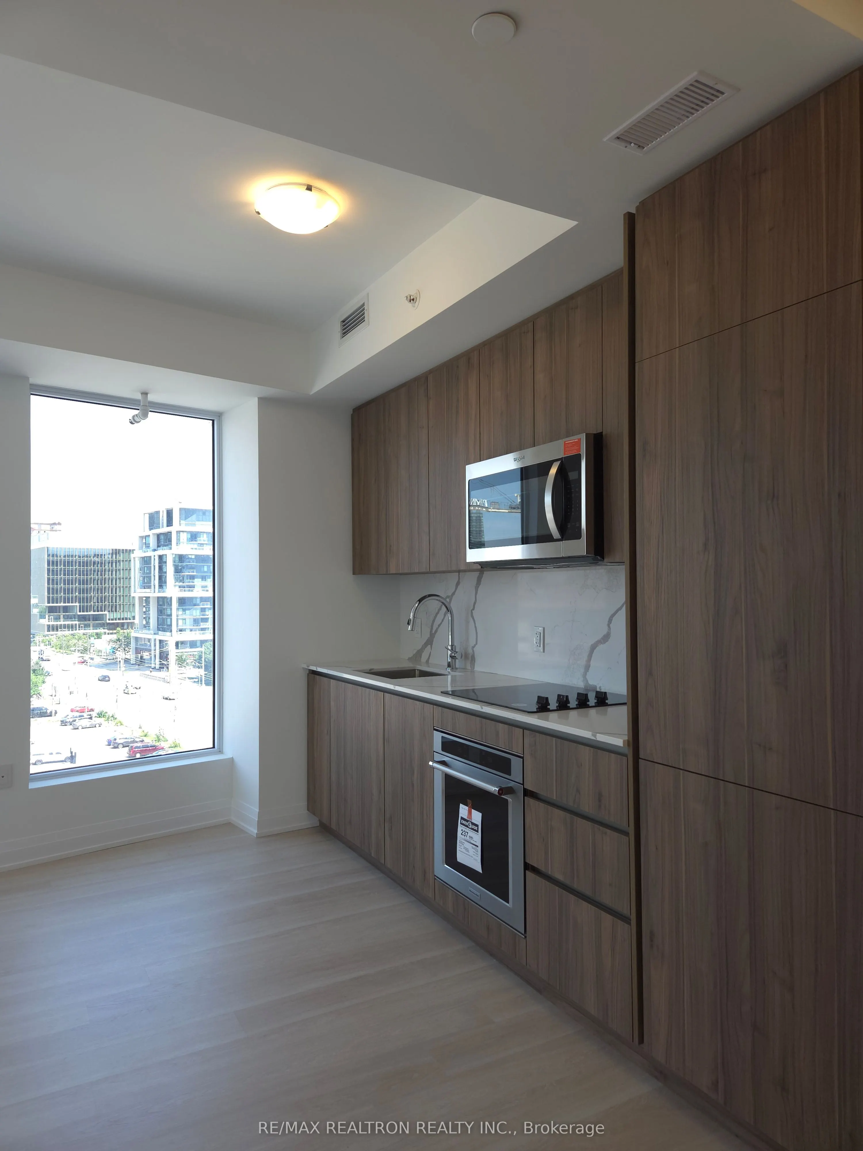 15 Richardson Street, #705
