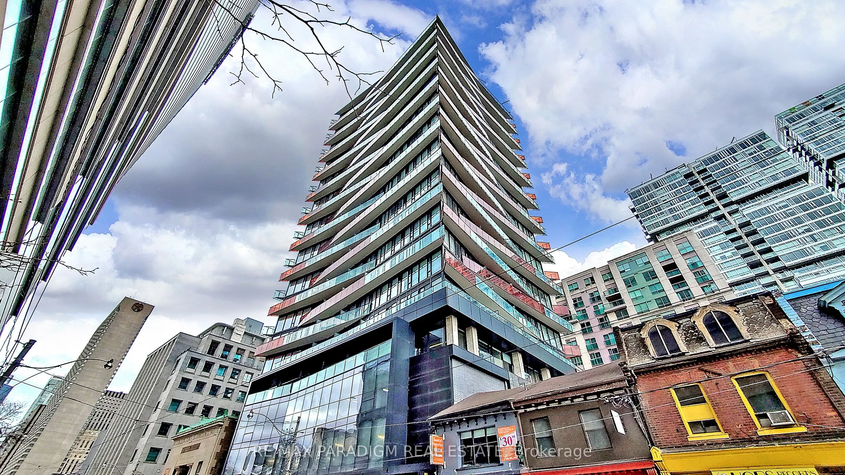 215 Queen Street W, #2005