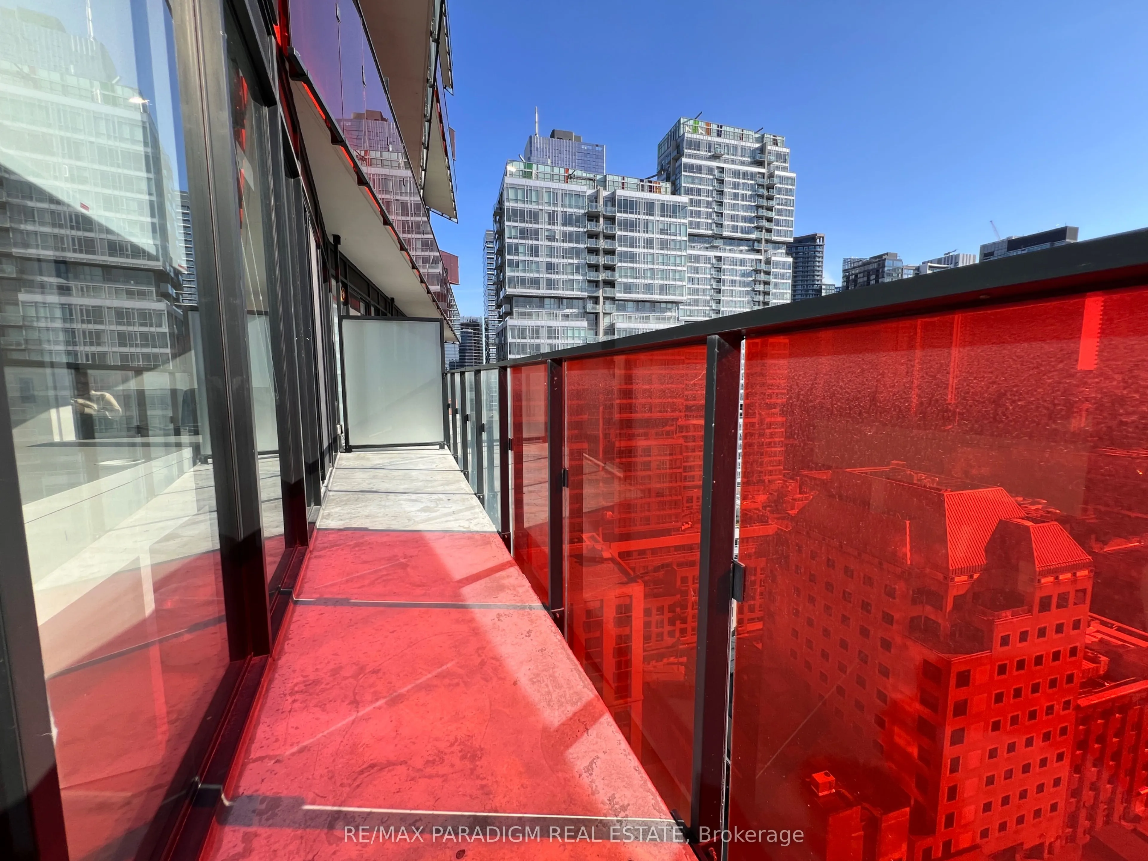 215 Queen Street W, #2005