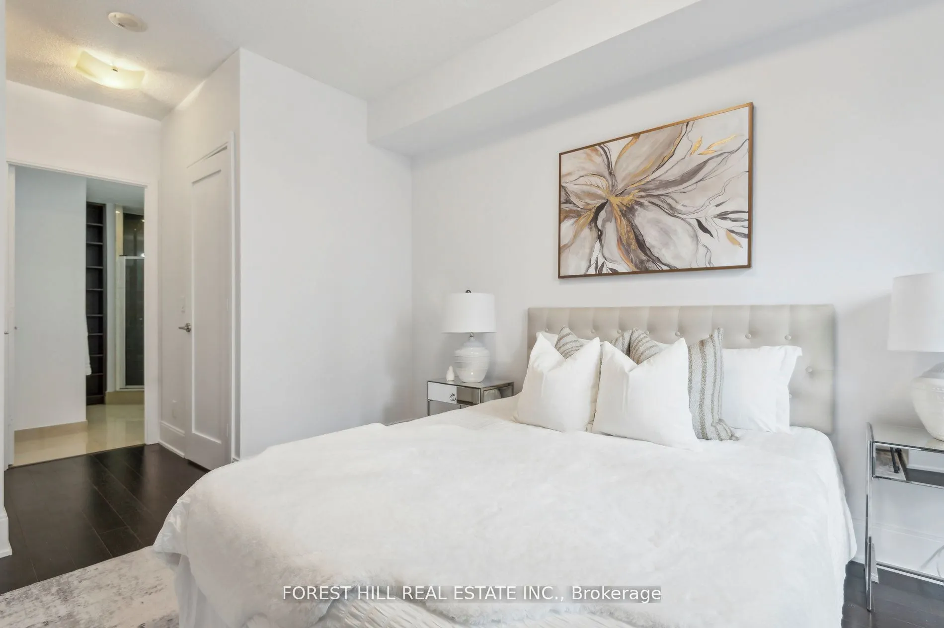 70 Roehampton Avenue, #713