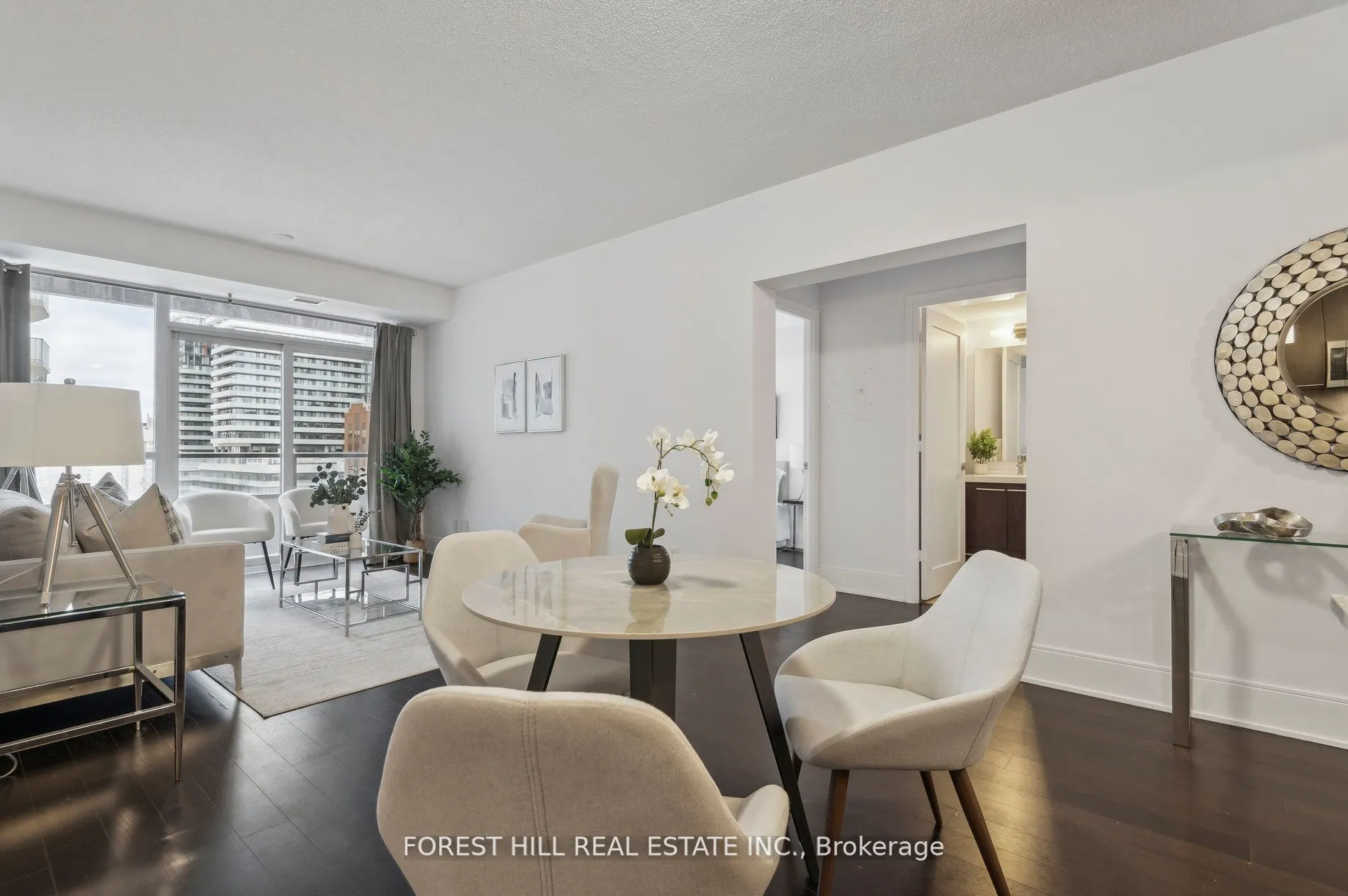 70 Roehampton Avenue, #713