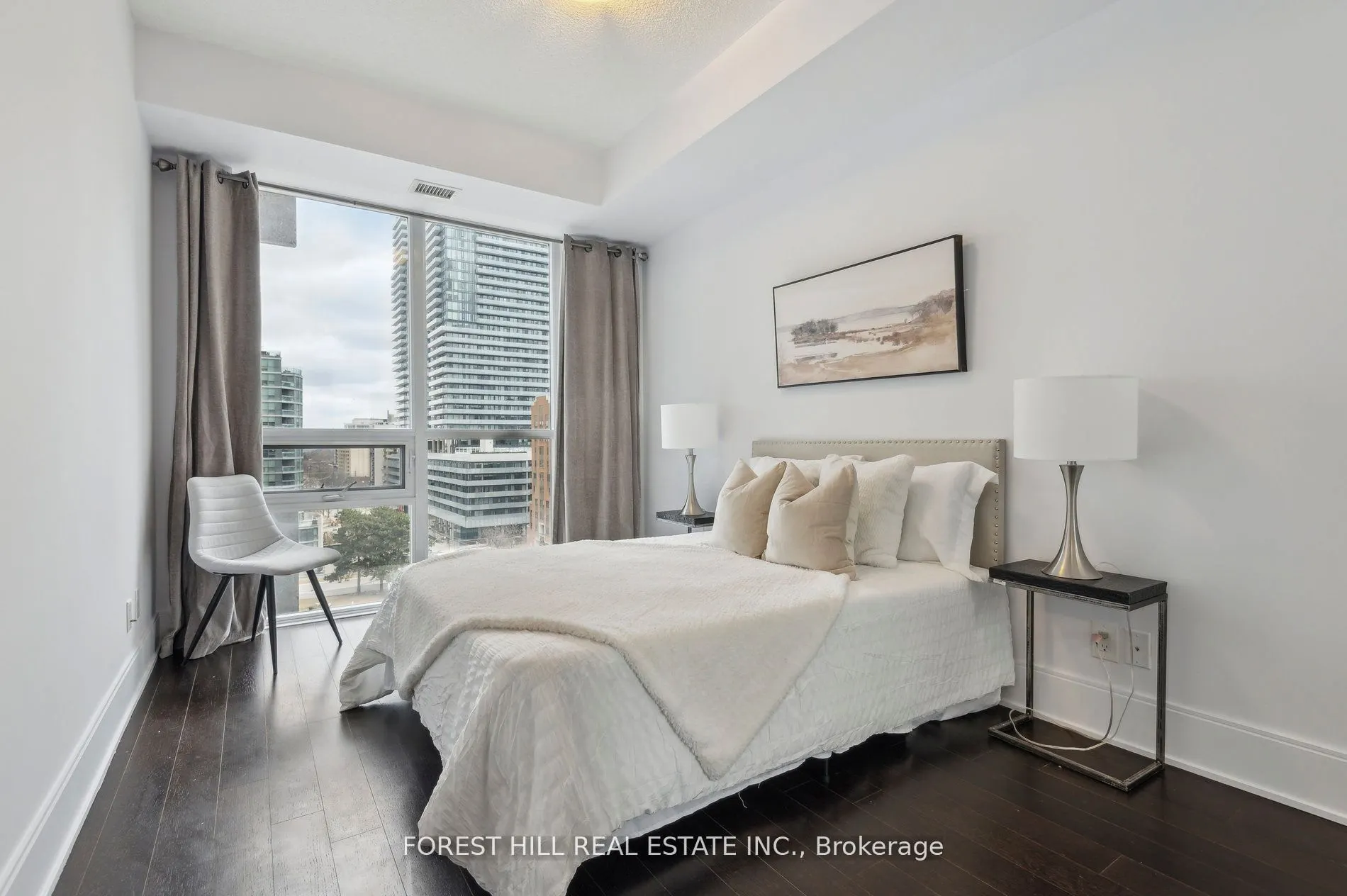 70 Roehampton Avenue, #713