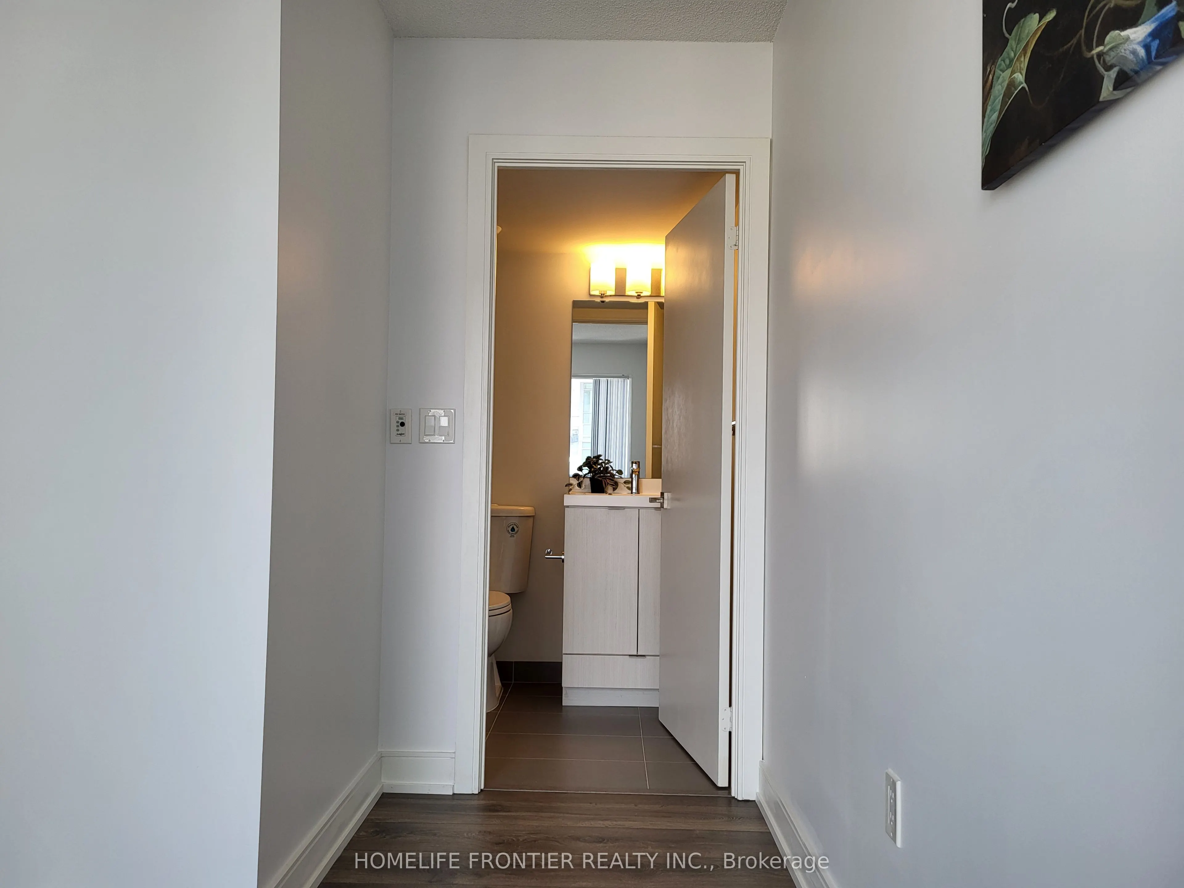 89 Mcgill Street, #1705