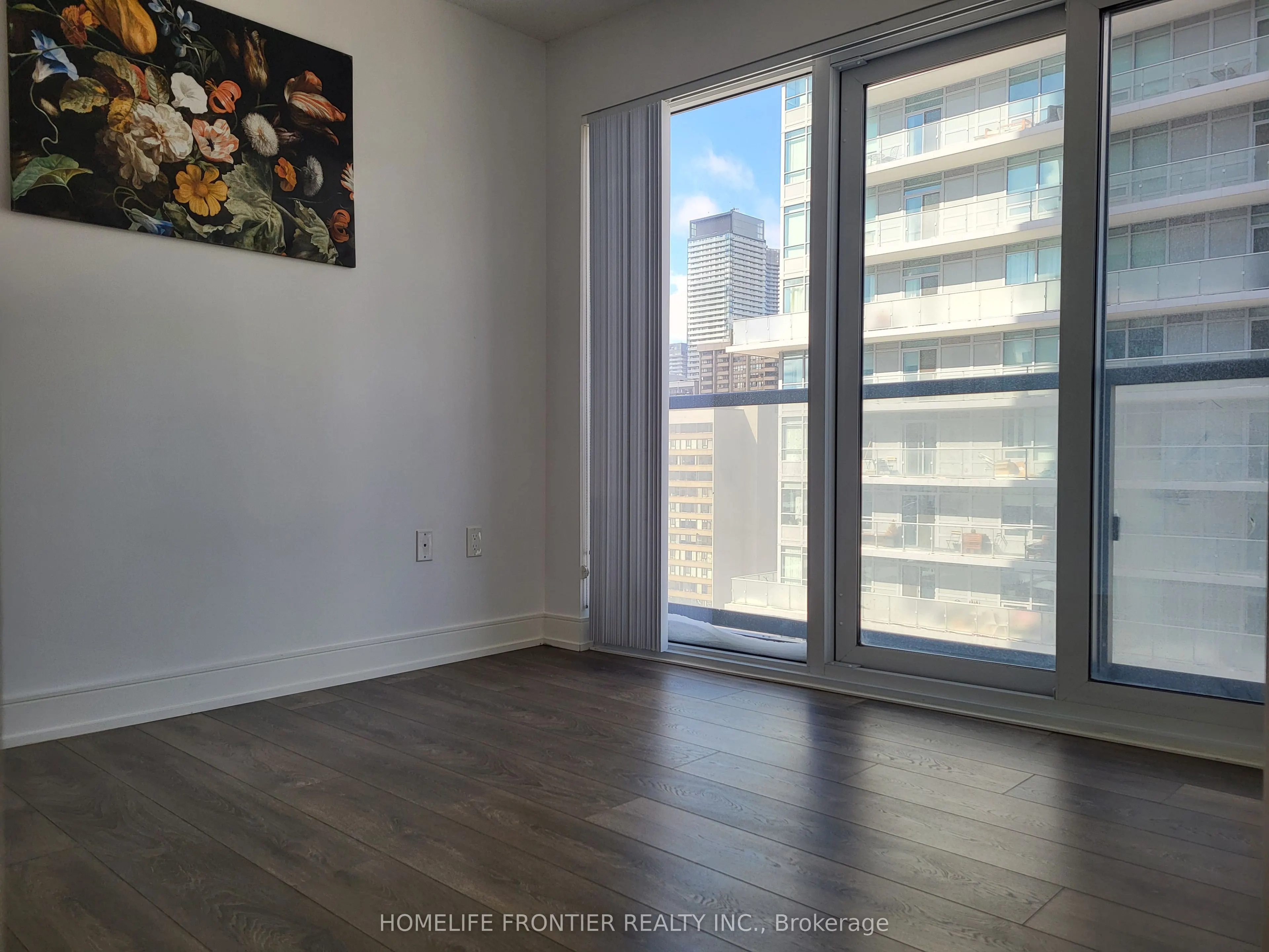 89 Mcgill Street, #1705