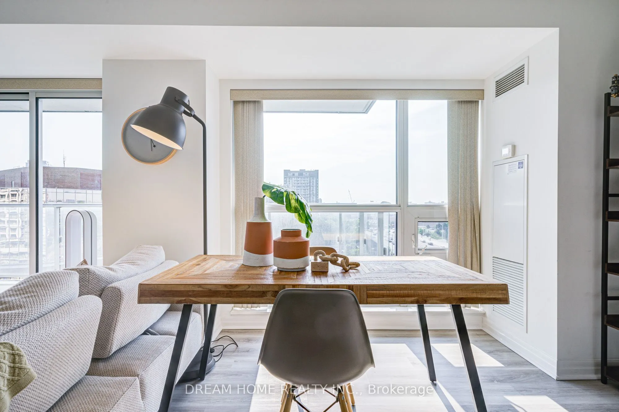 2015 Sheppard Avenue E, #904