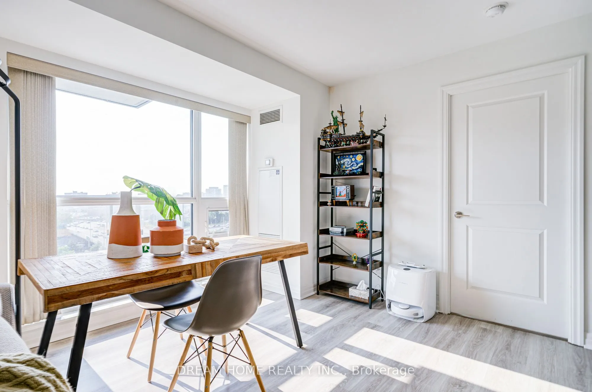 2015 Sheppard Avenue E, #904