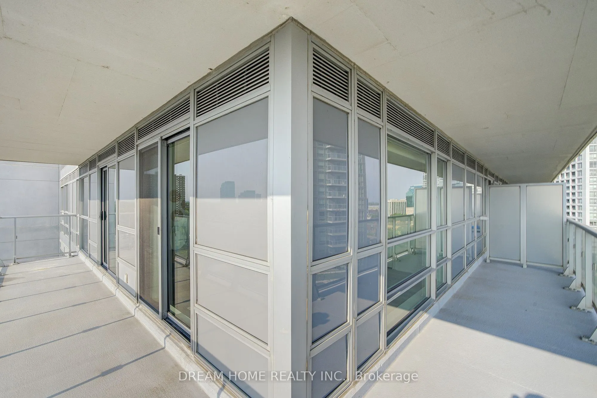 2015 Sheppard Avenue E, #904