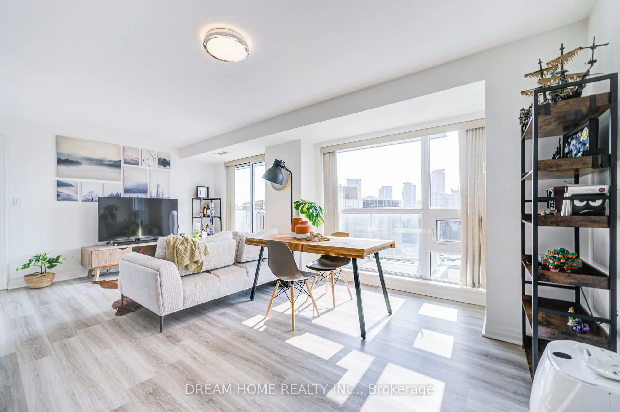 2015 Sheppard Avenue E, #904