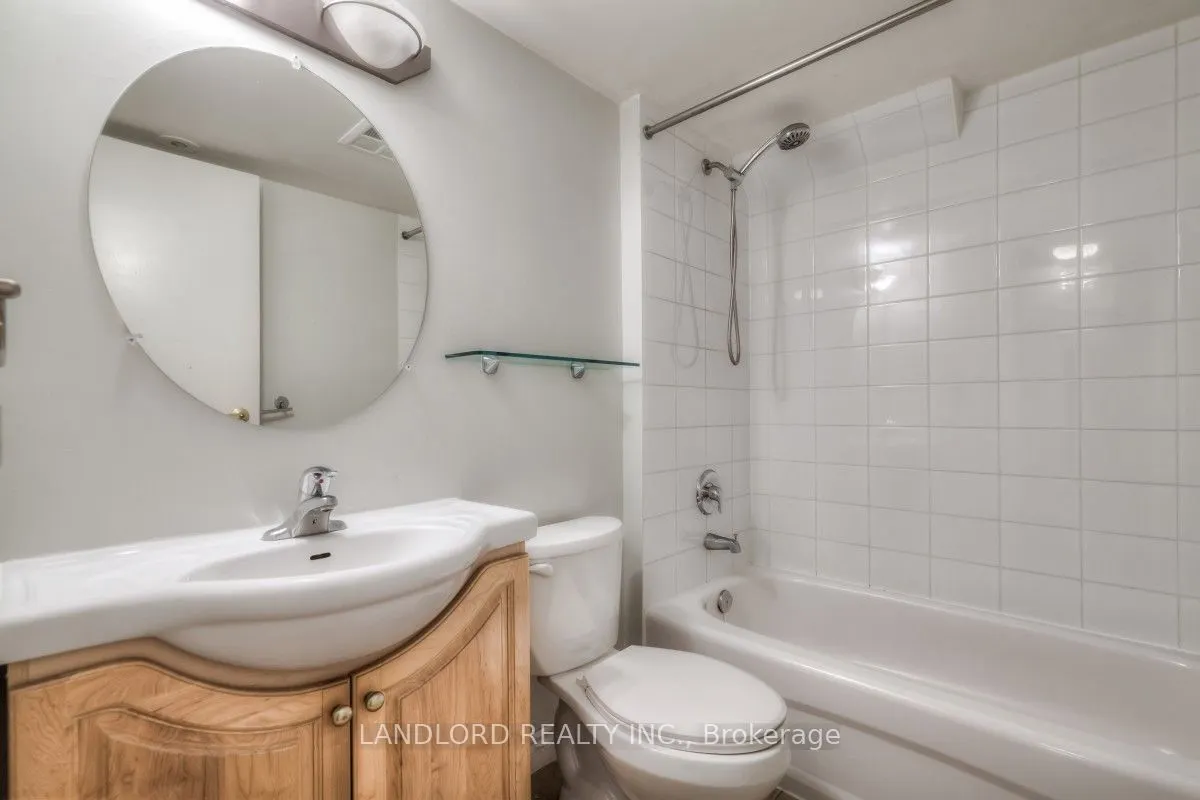 21 Pirandello Street, #1221