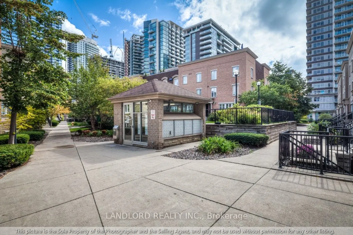 21 Pirandello Street, #1221
