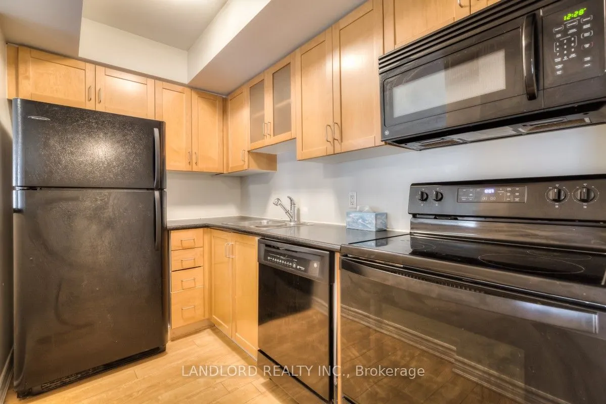 21 Pirandello Street, #1221