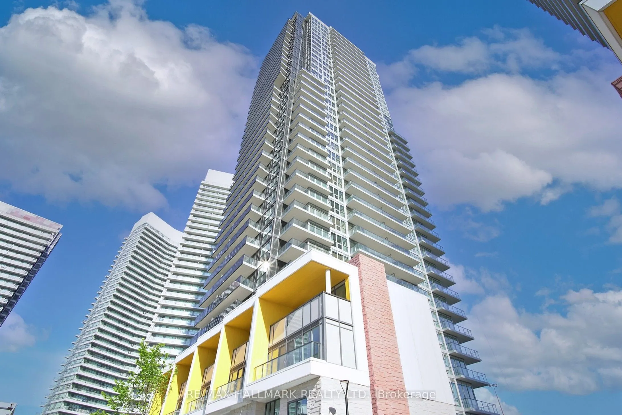 95 McMahon Drive, #3103