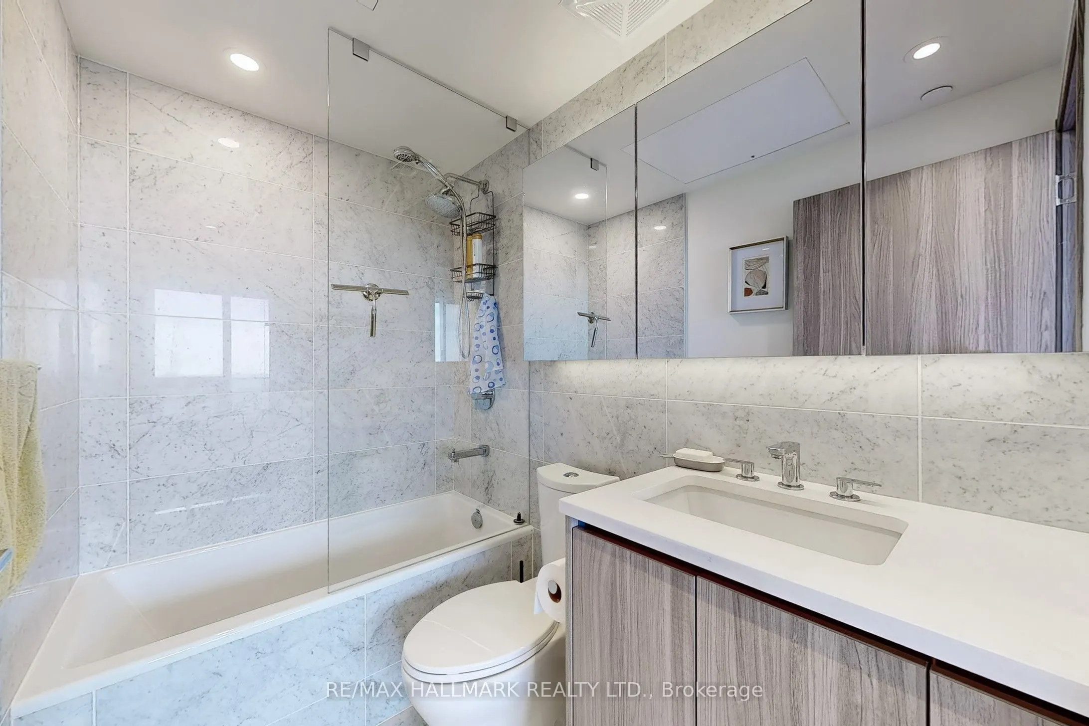 95 McMahon Drive, #3103