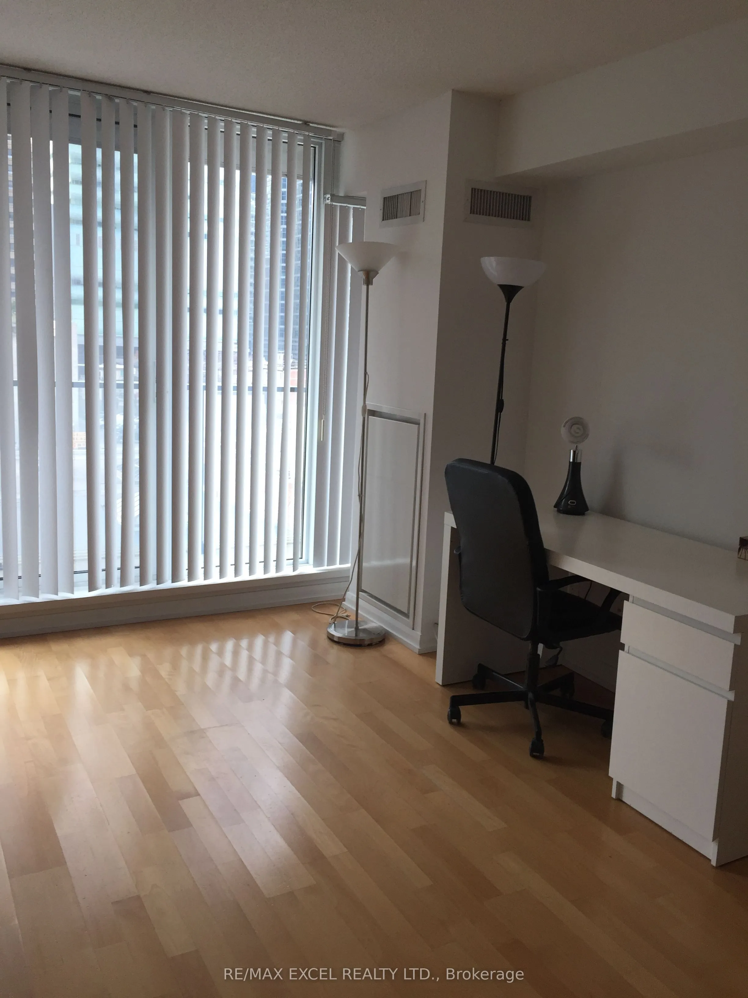 111 Elizabeth Street, #929