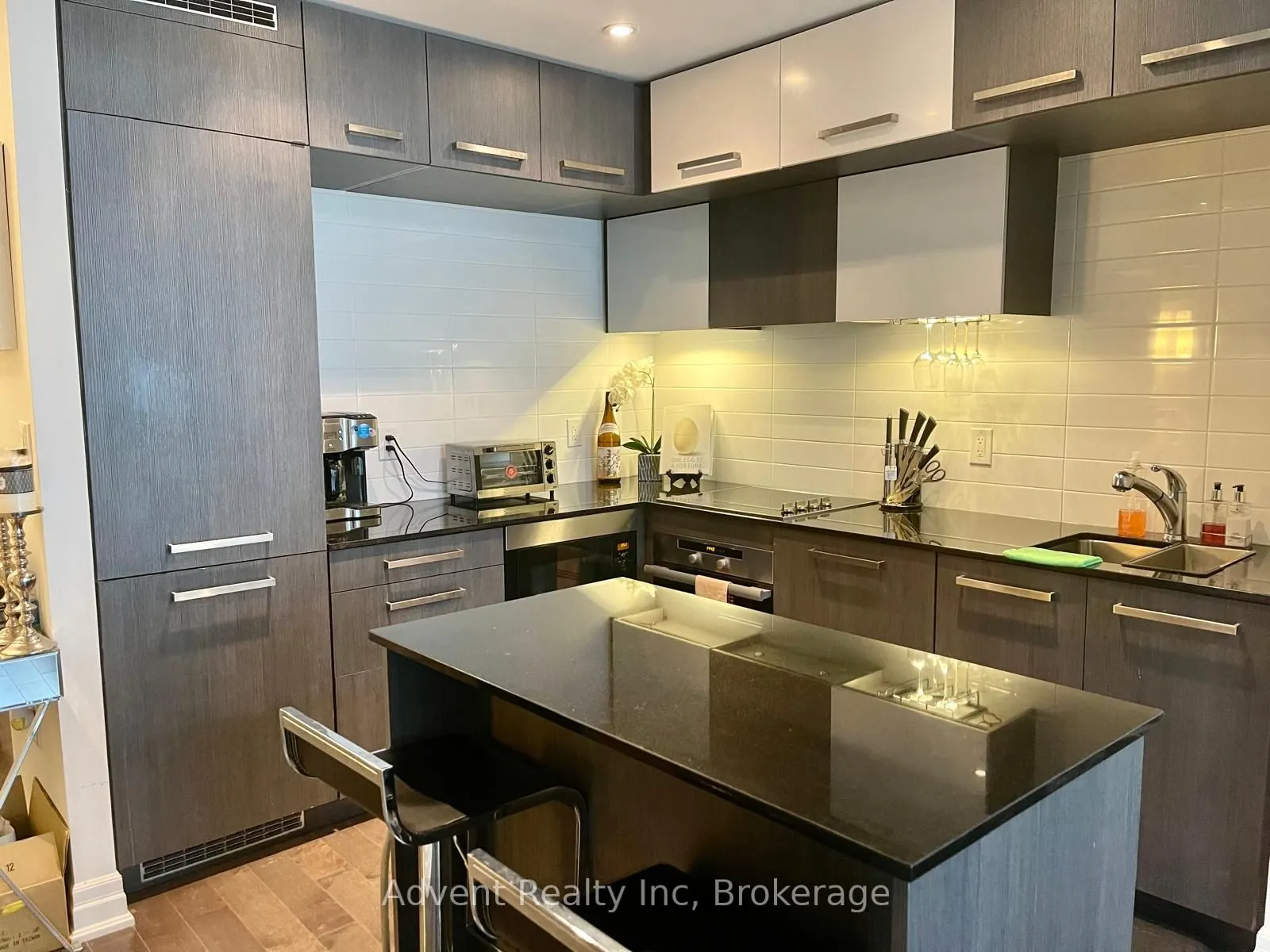 8 The Esplanade, #1701