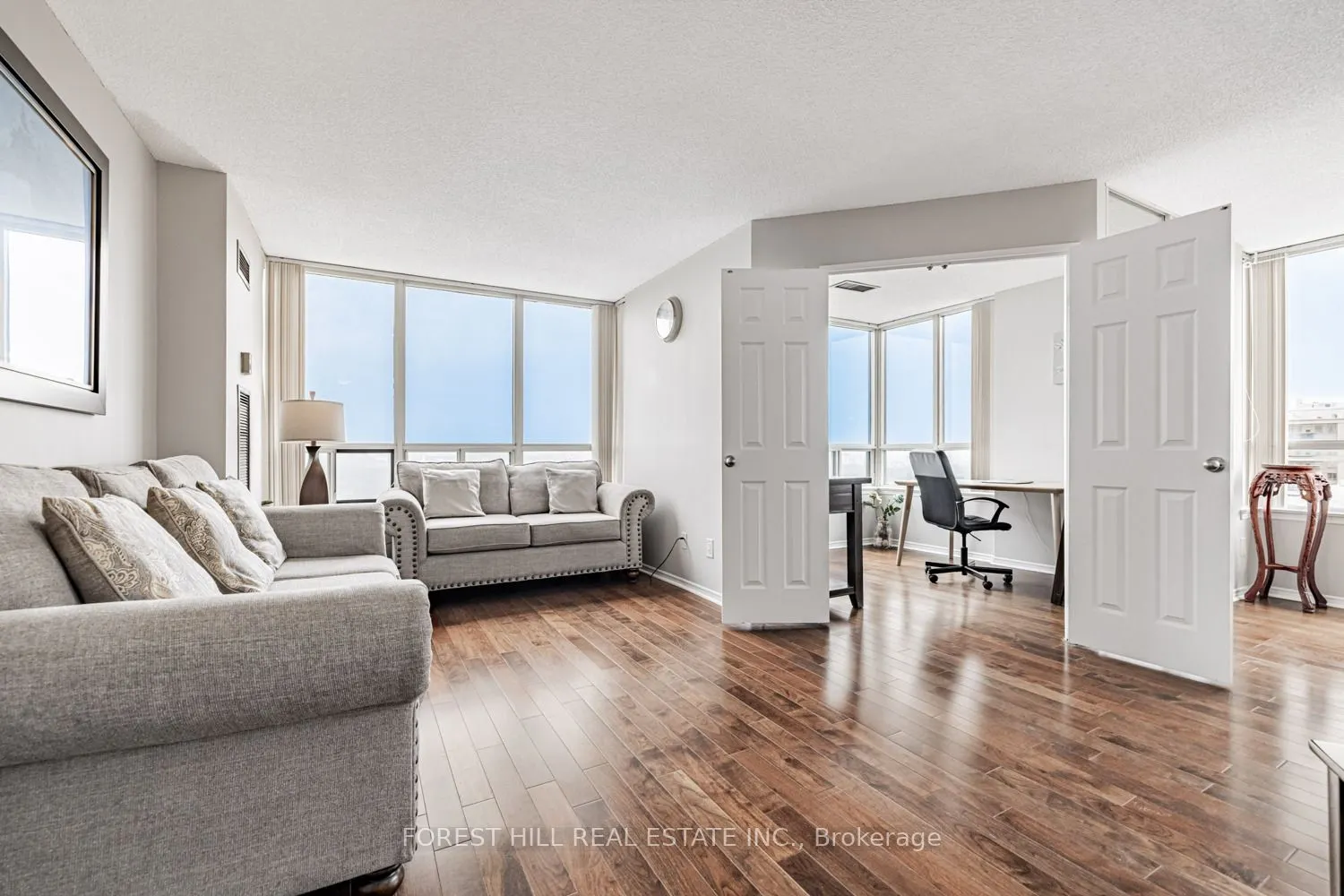 7 Bishop Avenue, #2205