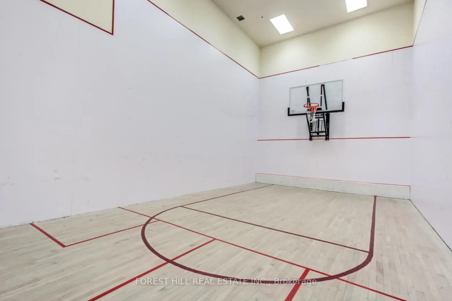 7 Bishop Avenue, #2205