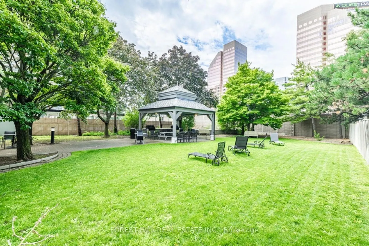 7 Bishop Avenue, #2205