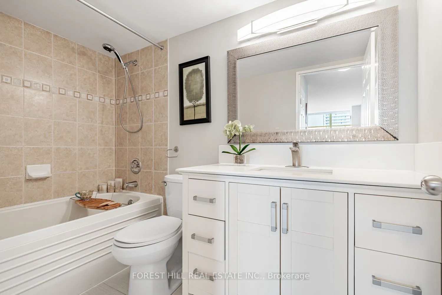 7 Bishop Avenue, #2205