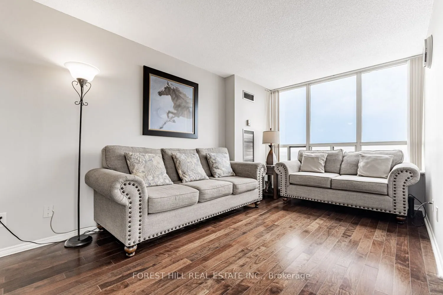7 Bishop Avenue, #2205