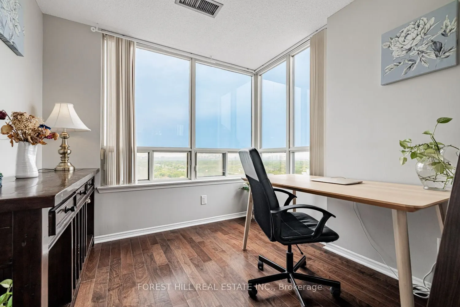 7 Bishop Avenue, #2205