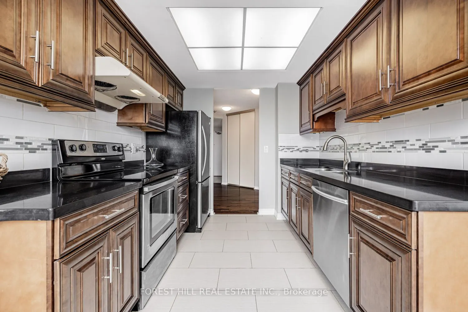 7 Bishop Avenue, #2205