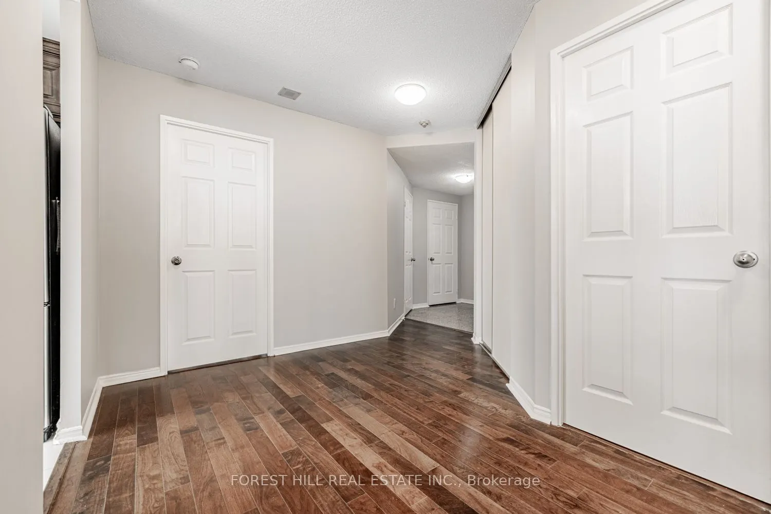 7 Bishop Avenue, #2205