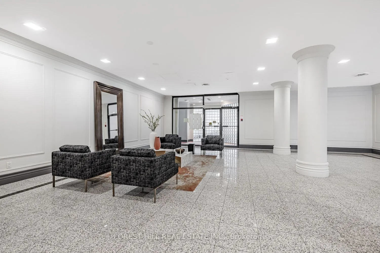 7 Bishop Avenue, #2205