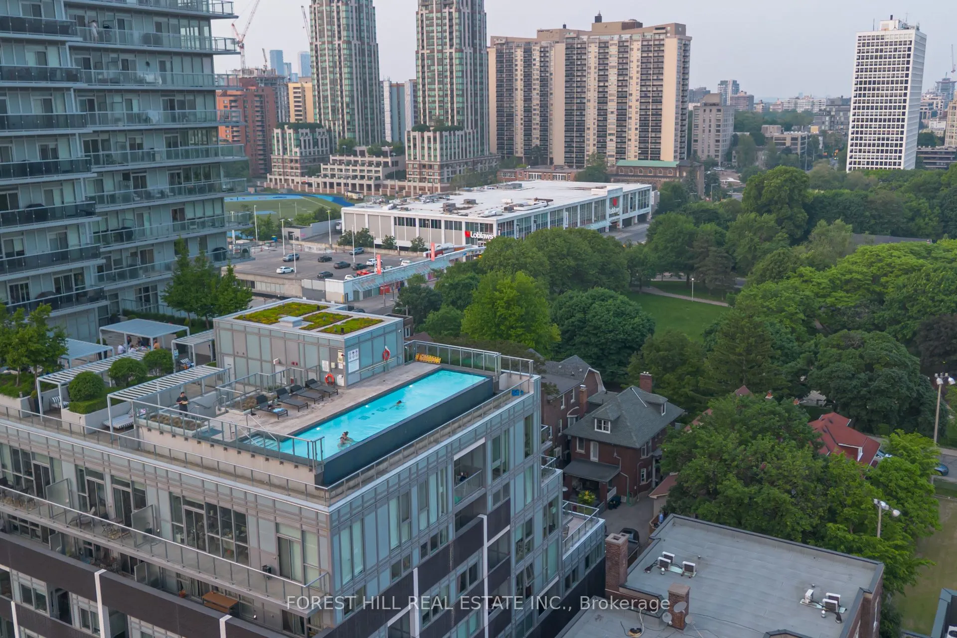501 St. Clair Avenue W, #602