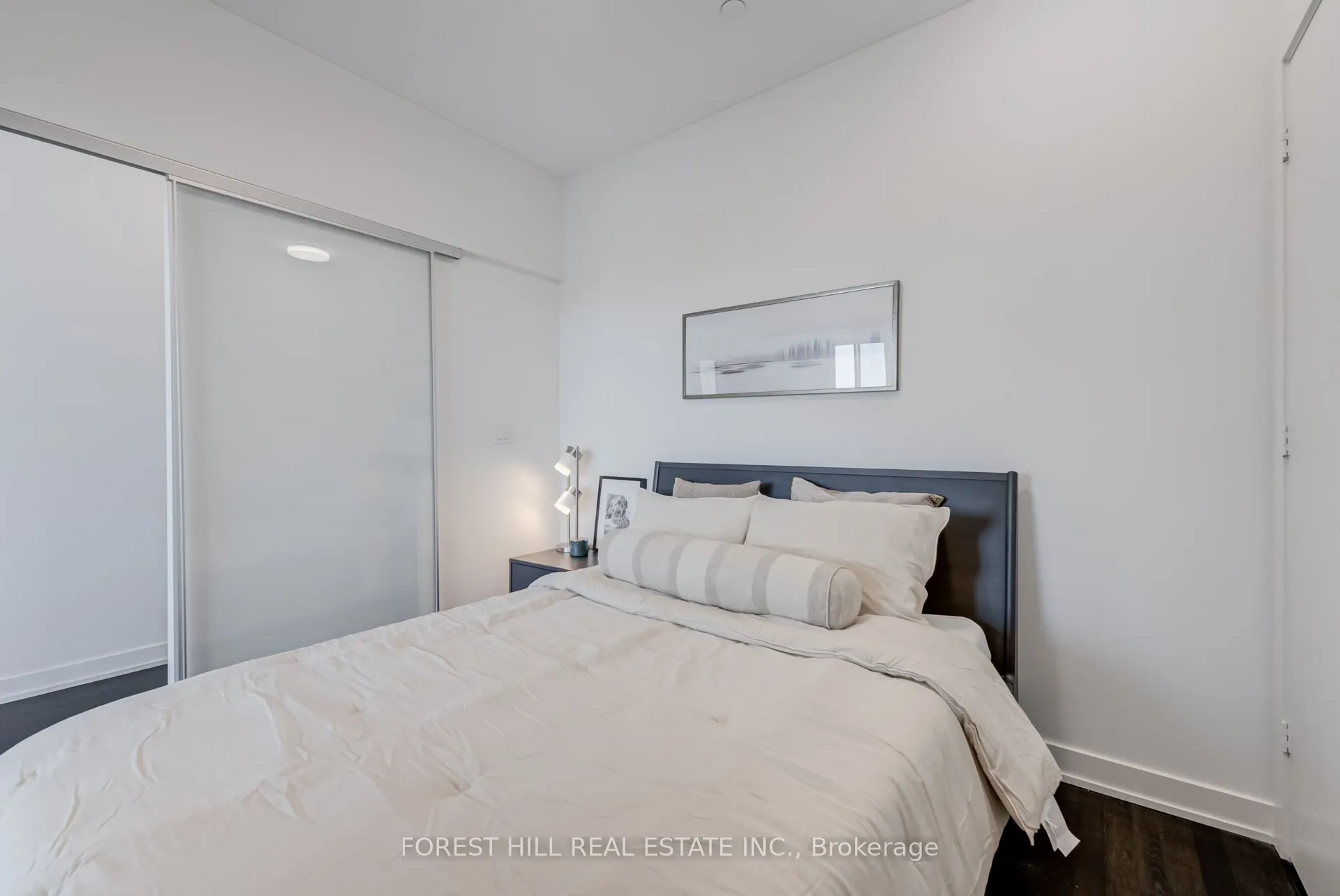 501 St. Clair Avenue W, #602