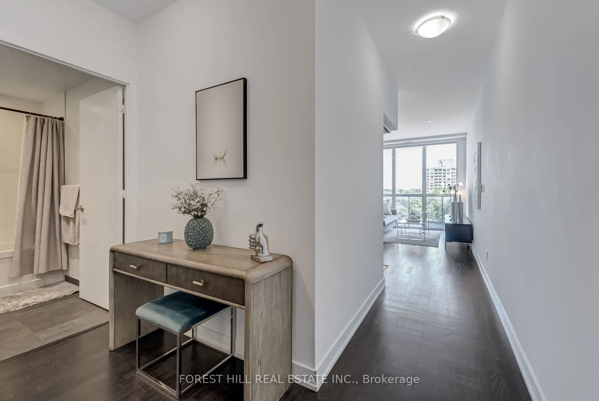 501 St. Clair Avenue W, #602