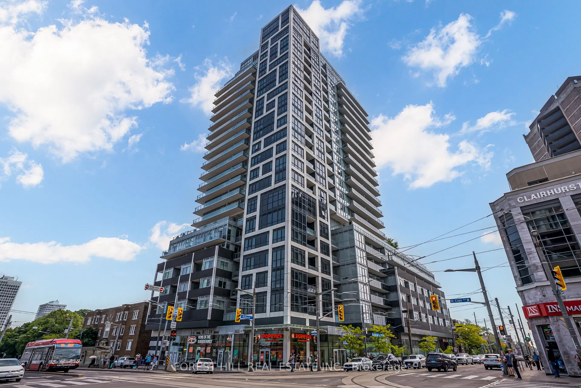 501 St. Clair Avenue W, #602
