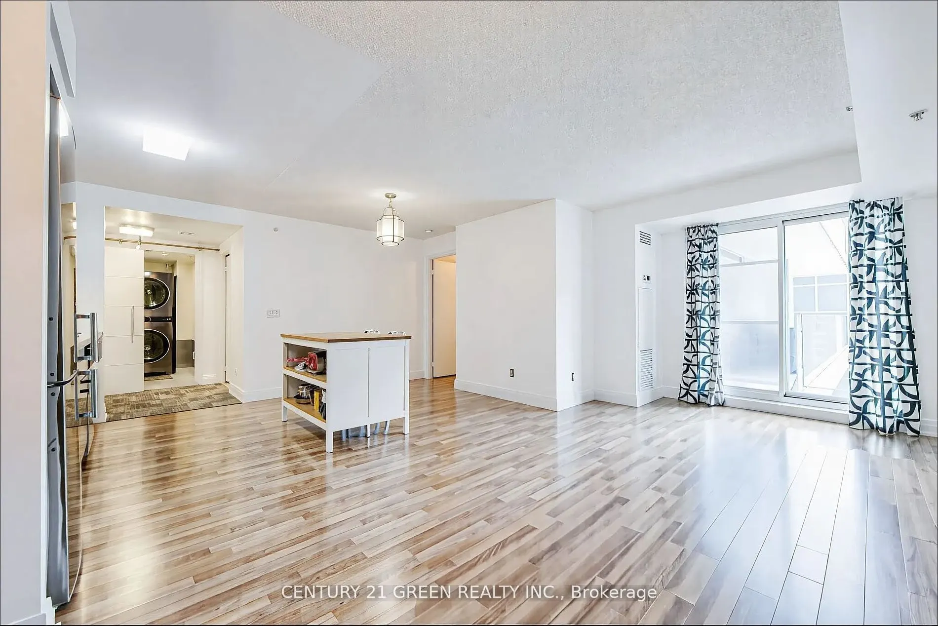 555 Wilson Avenue, #E501