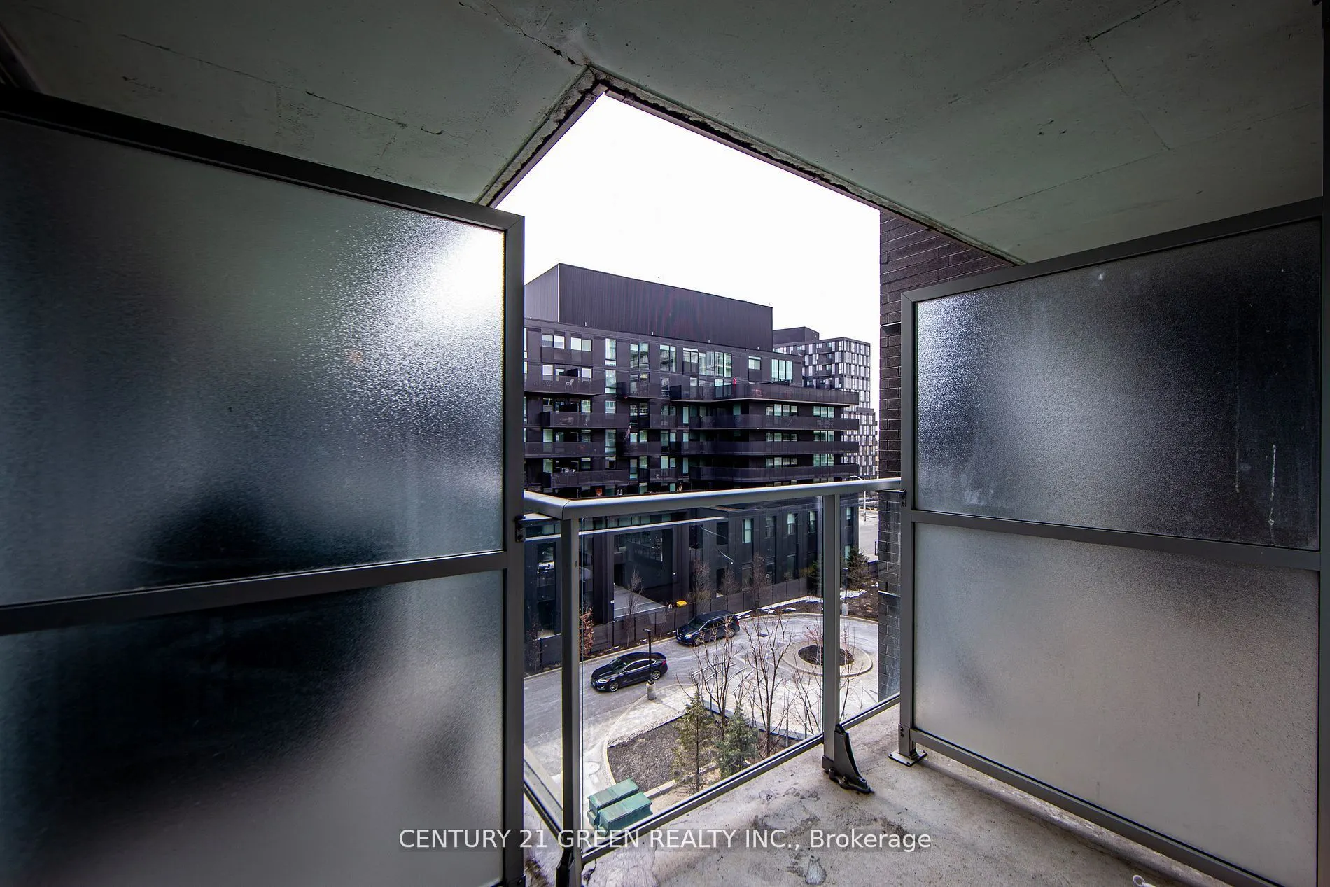 555 Wilson Avenue, #E501