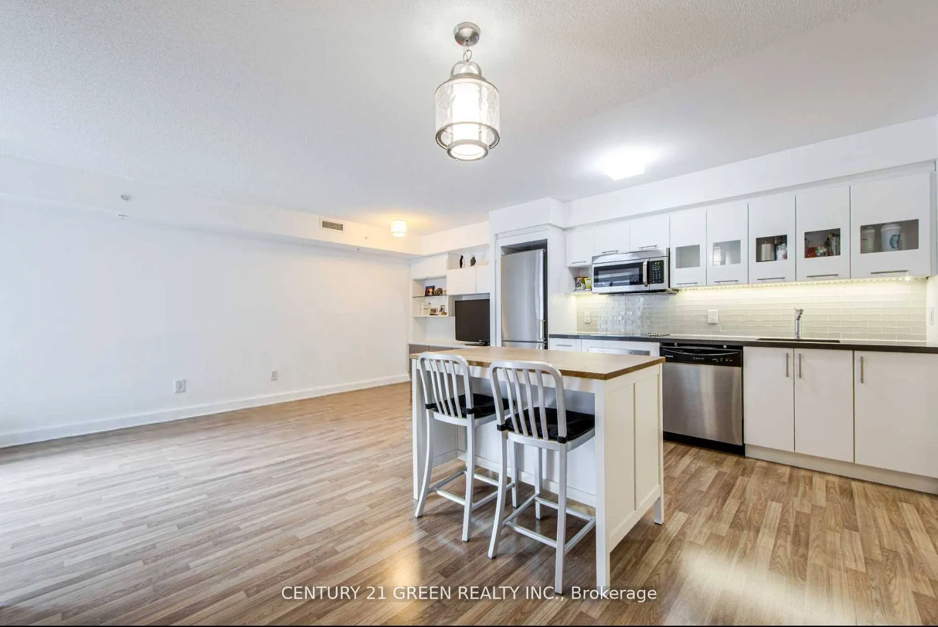 555 Wilson Avenue, #E501