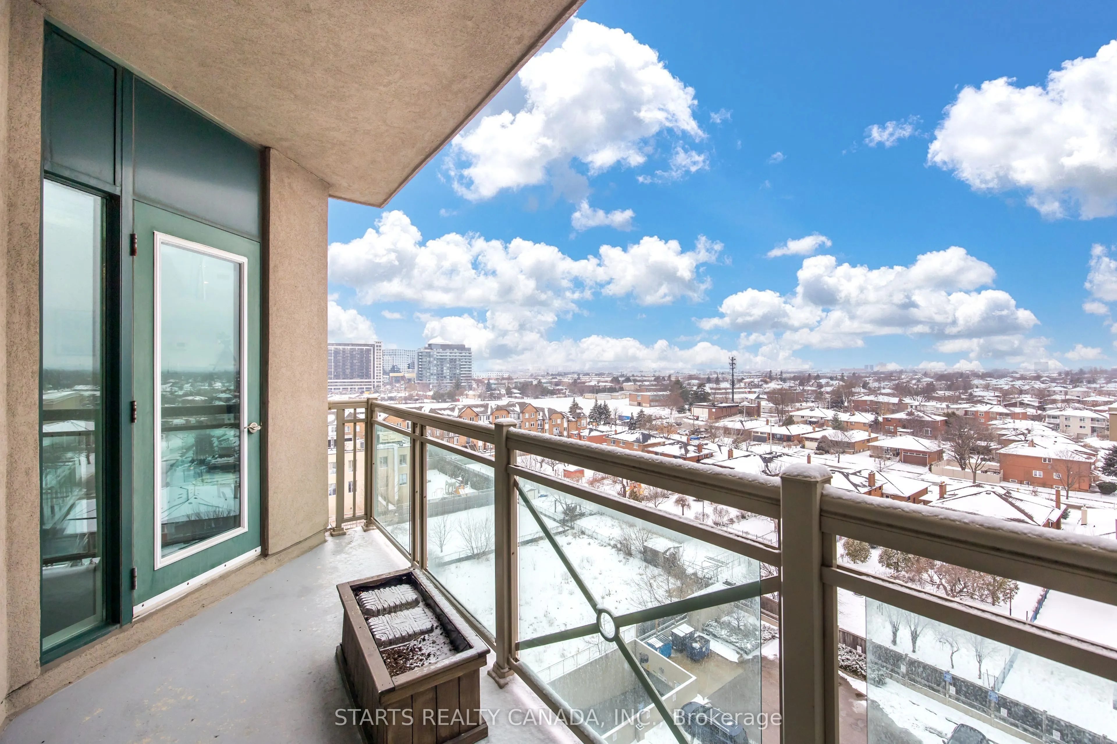920 Sheppard Avenue W, #910