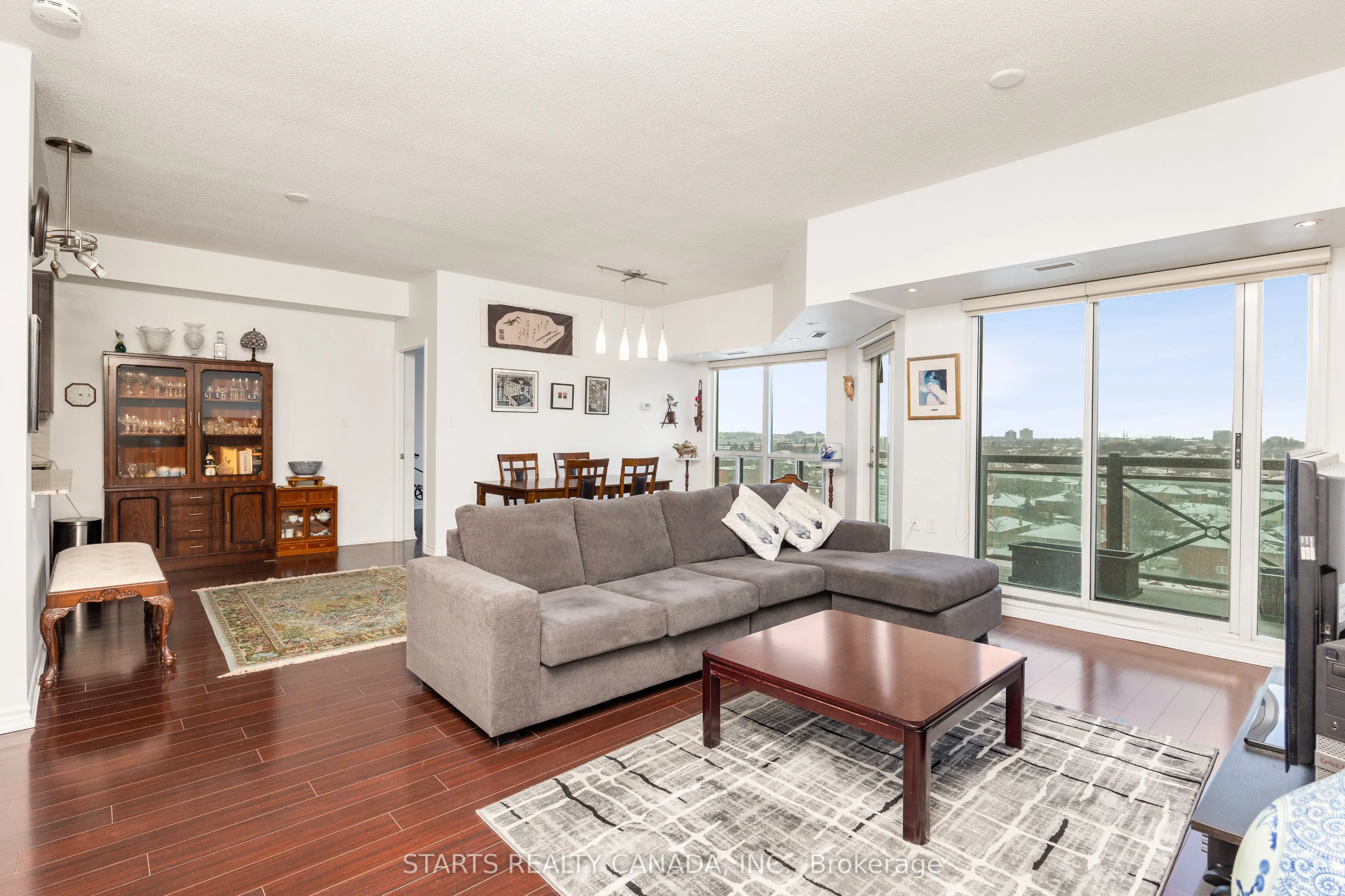 920 Sheppard Avenue W, #910