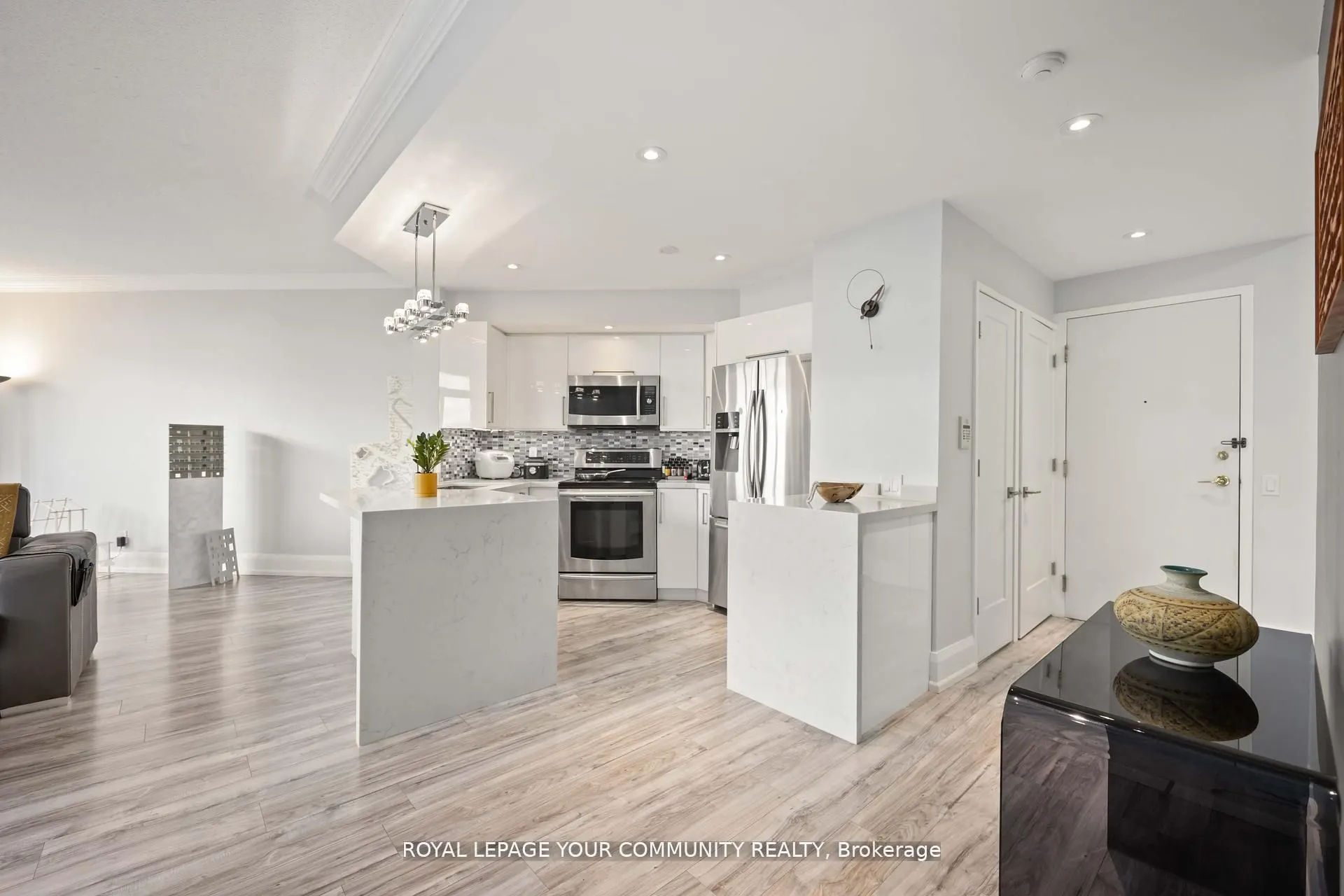 5 Northtown Way, #2213