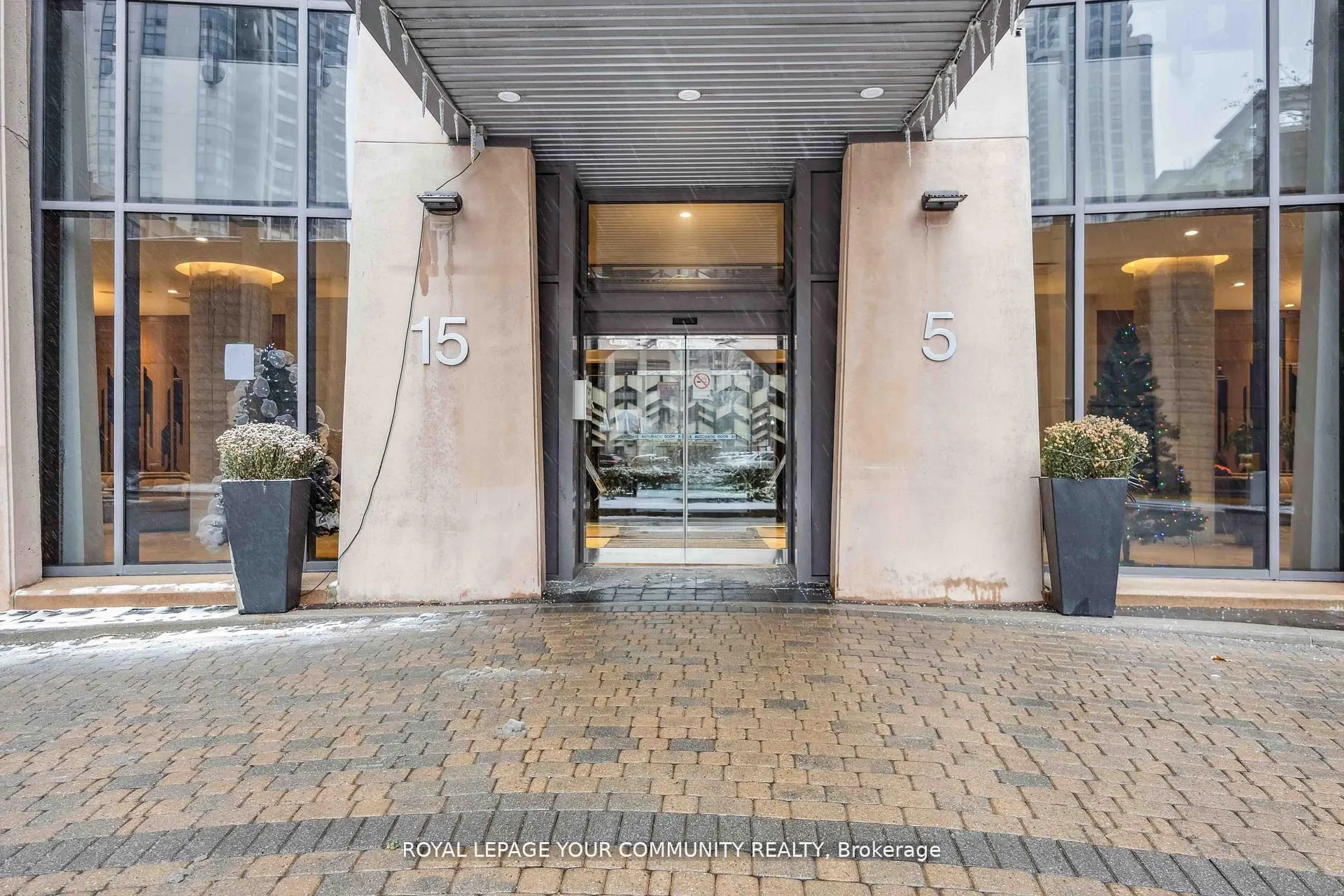 5 Northtown Way, #2213