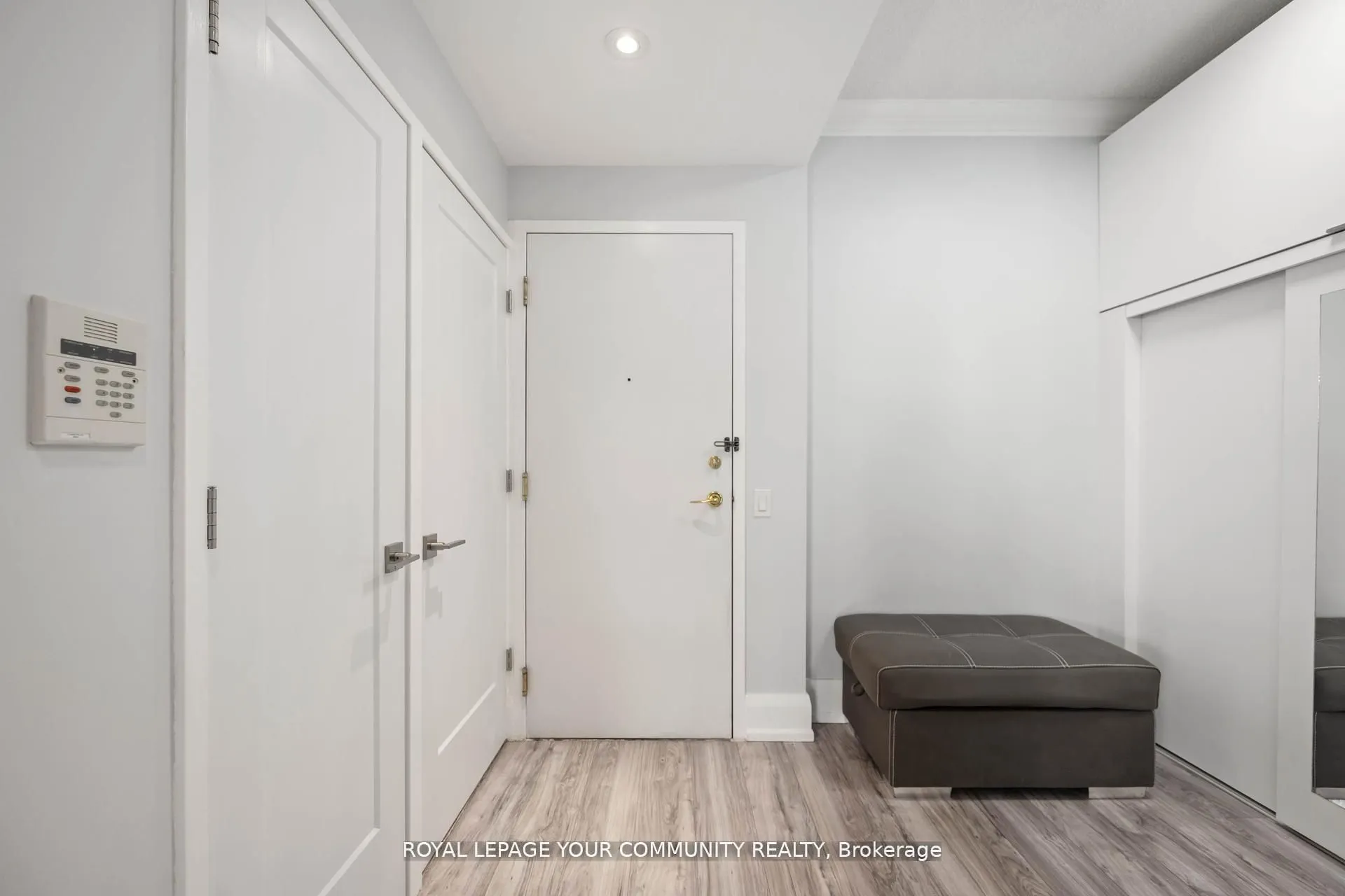 5 Northtown Way, #2213
