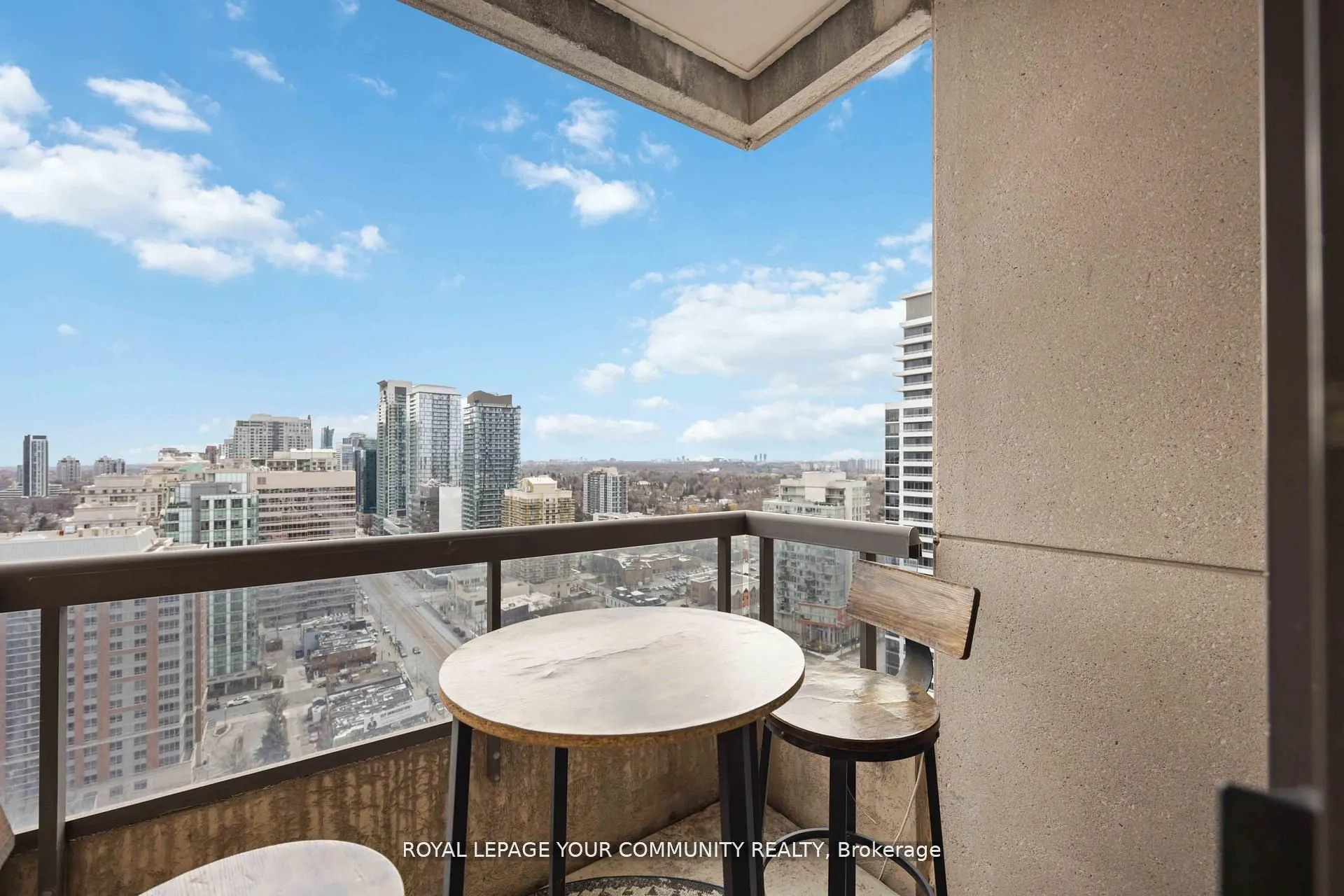 5 Northtown Way, #2213