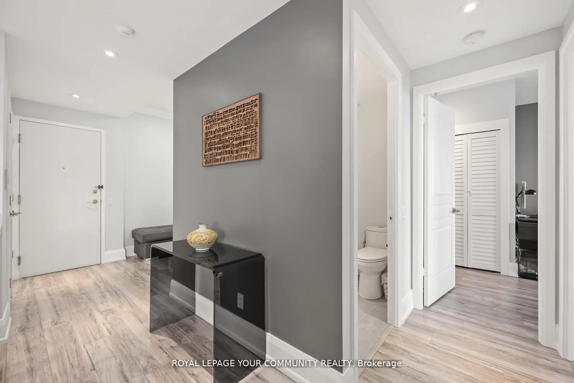 5 Northtown Way, #2213