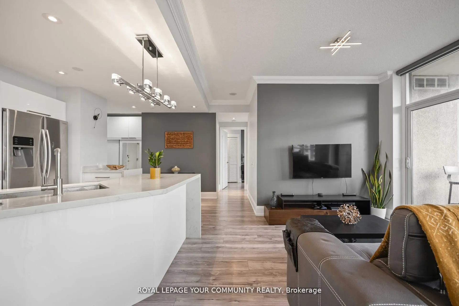 5 Northtown Way, #2213