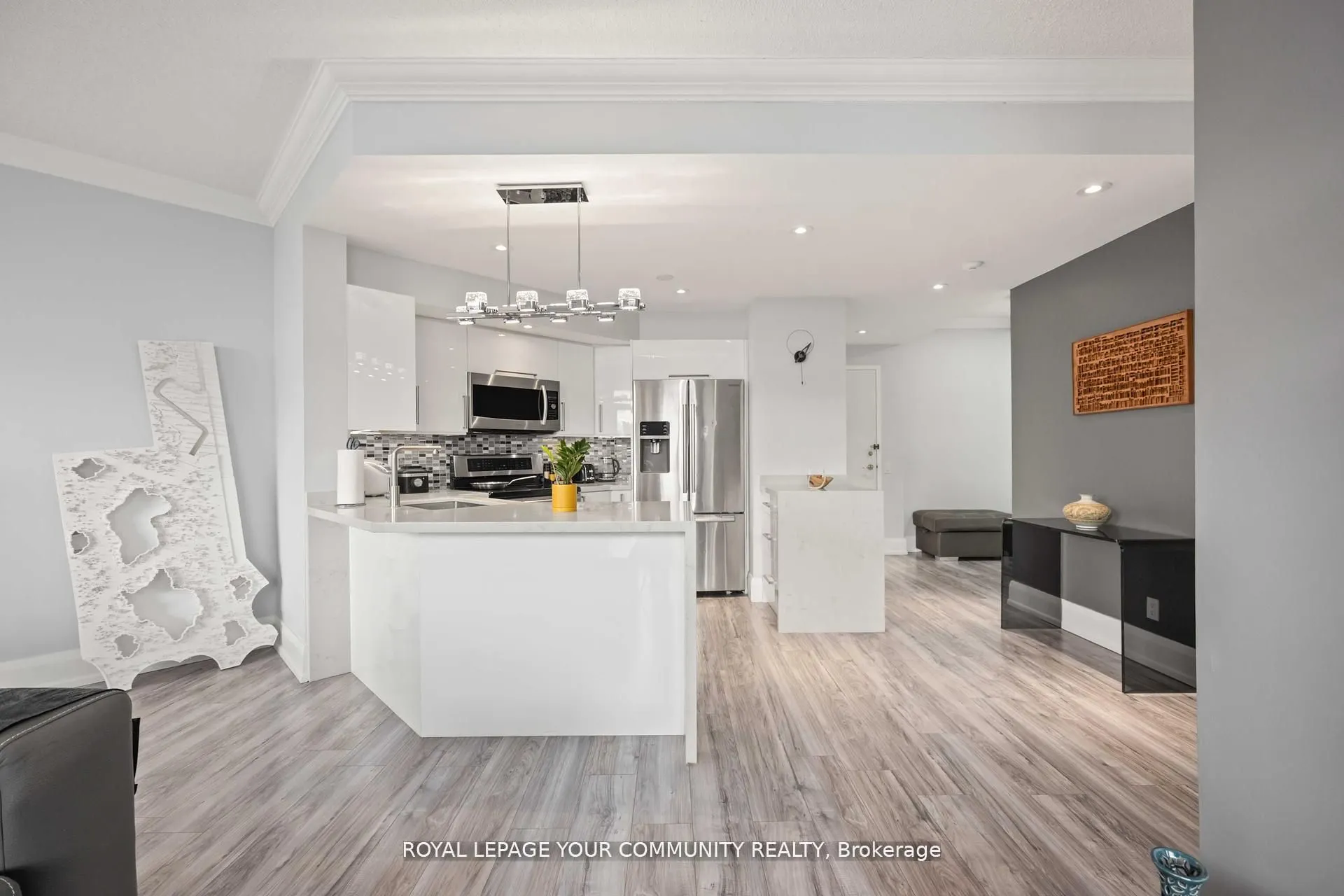 5 Northtown Way, #2213